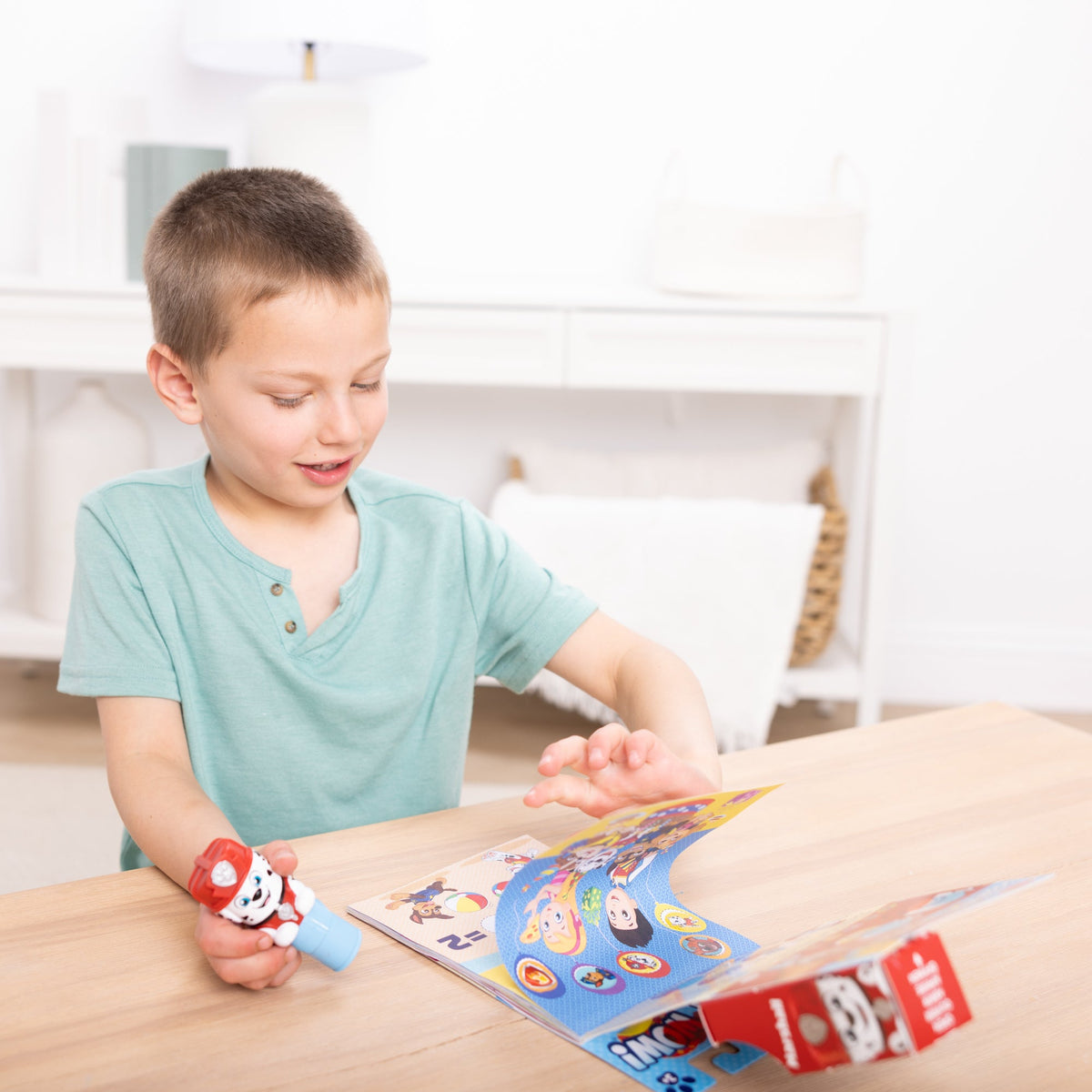 Sticker WOW!™ Activity Pad & Sticker Stamper - PAW Patrol Marshall