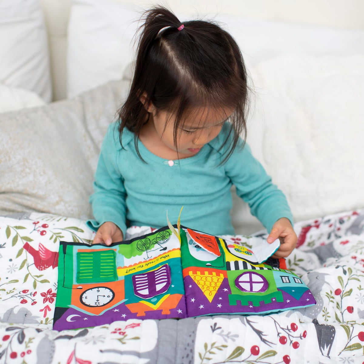 K’s Kids Soft Activity Book - The Wonderful World of Peekaboo!