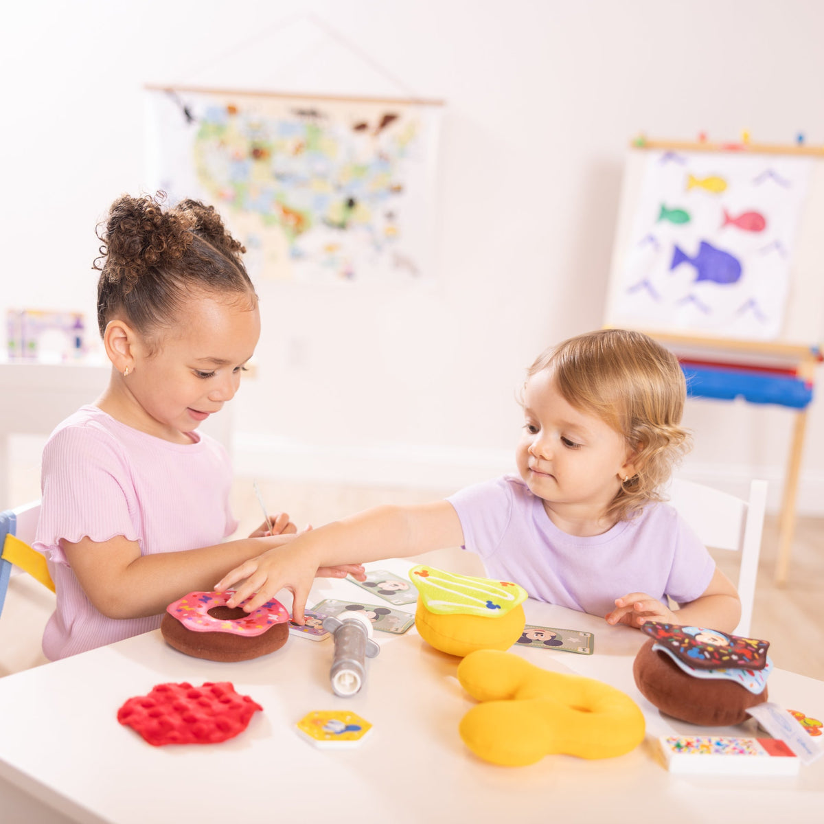 Disney Fill and Top Character Donuts Play Set